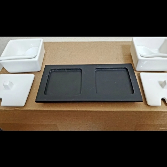 Condiment Serving Set with Spoon & Lids - Picture 9 of 11